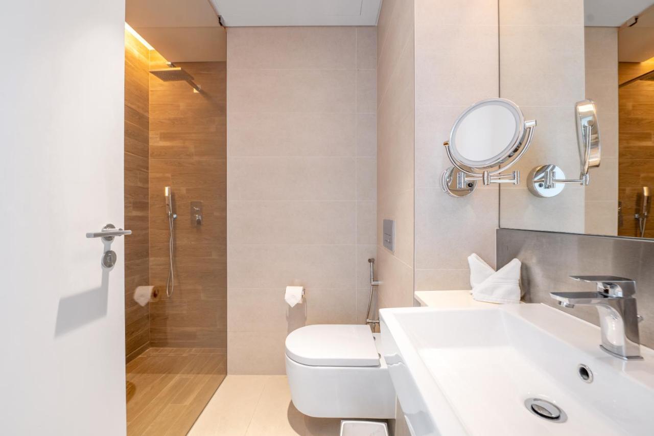 Spectacular 3 Bedroom Condo With Maids Room Facing The Dubai Eye Exteriér fotografie