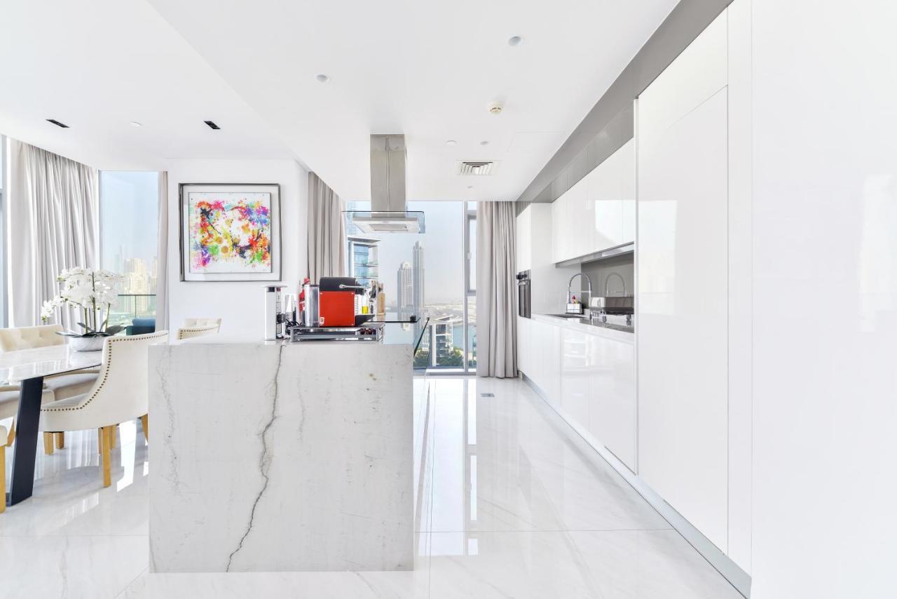 Spectacular 3 Bedroom Condo With Maids Room Facing The Dubai Eye Exteriér fotografie