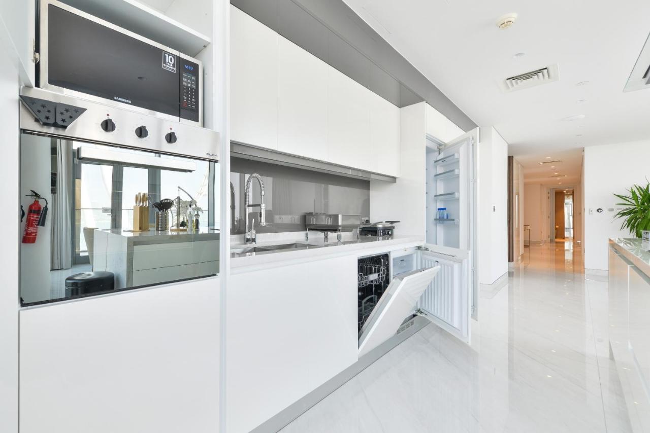 Spectacular 3 Bedroom Condo With Maids Room Facing The Dubai Eye Exteriér fotografie